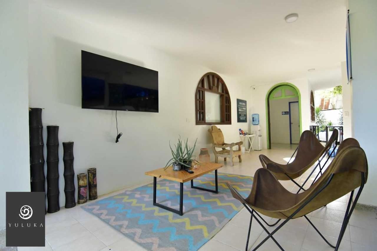 Yuluka Hostel Apulo Εξωτερικό φωτογραφία